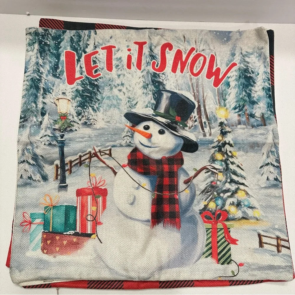 Festive Holiday Christmas Pillow Covers Set of 6 (no inserts)‎ 17.25” Square NEW